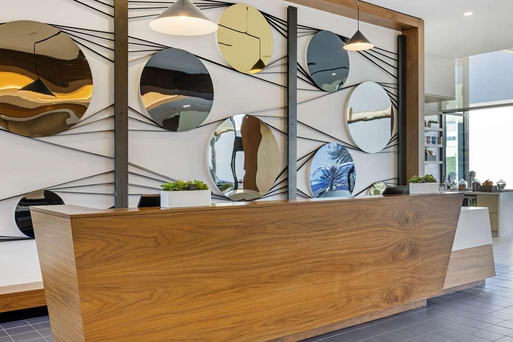 Cambria Hotel Burbank Airport Интерьер фото