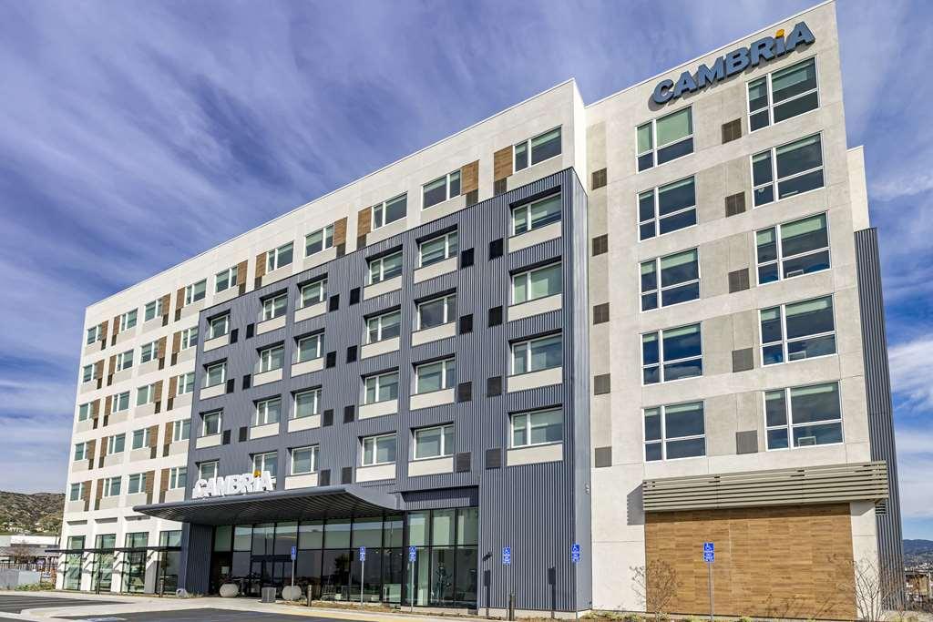 Cambria Hotel Burbank Airport Экстерьер фото