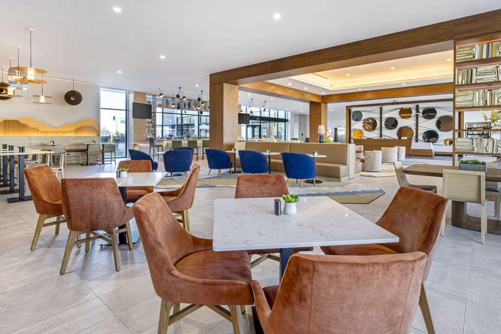 Cambria Hotel Burbank Airport Интерьер фото