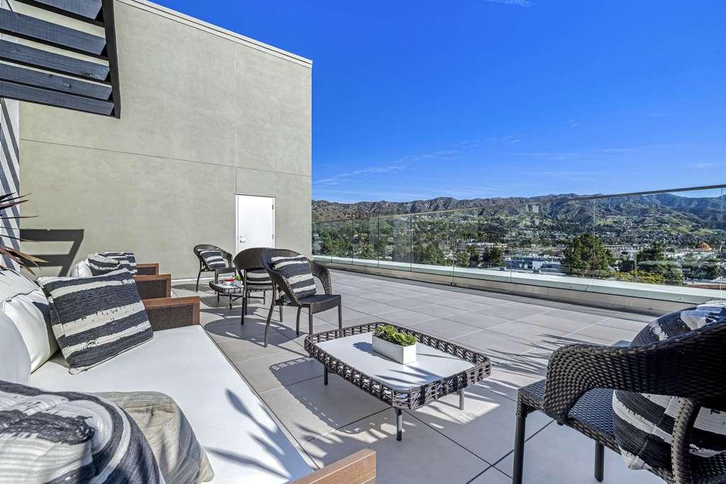 Cambria Hotel Burbank Airport Номер фото